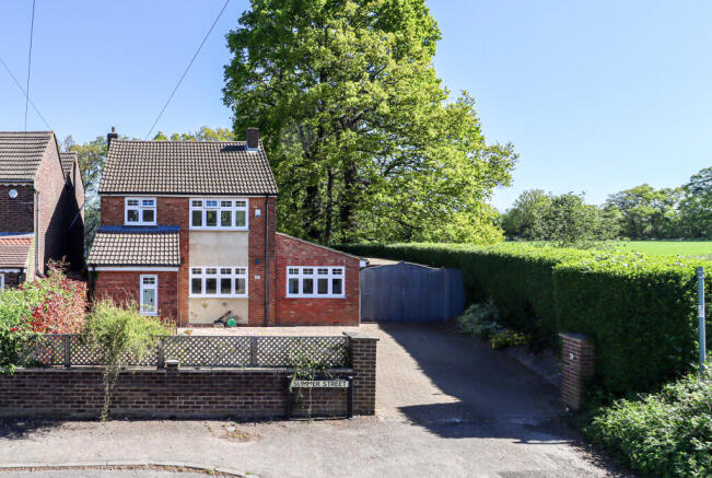 3 bed property, in Summer Street, £475,000