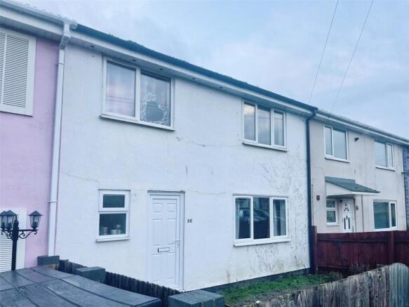 3 bed property, in The Whaddons, £190,000