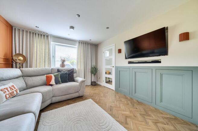 3 bed property, in Shelley Way, £250,000