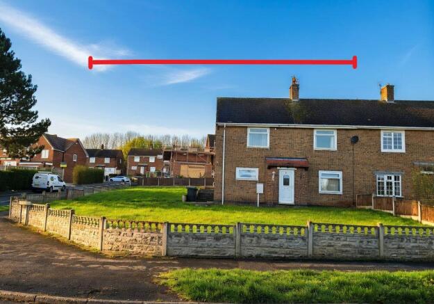 2 bed property, in 51 Wood Avenue, £180,000