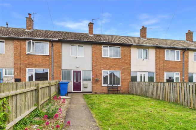 3 bed property, in Devon Road, £130,000