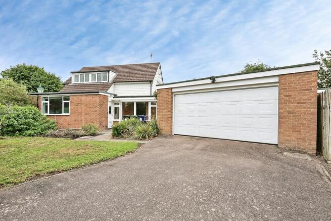 3 bed property, in Old School Lane, £500,000