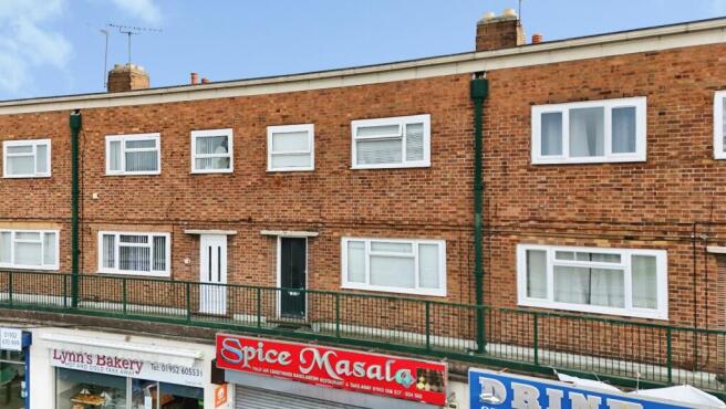 3 bed property, in The Parade, £89,995