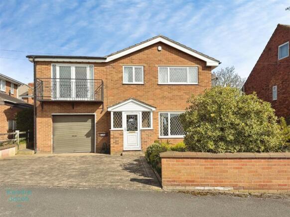 4 bed property, in Doles Lane, £340,000