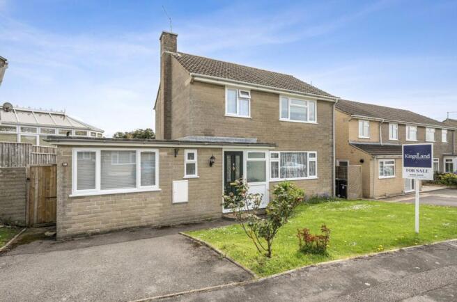 4 bed property, in Home Drive, £327,500