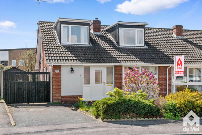 3 bed property, in Selborne Road, £375,000