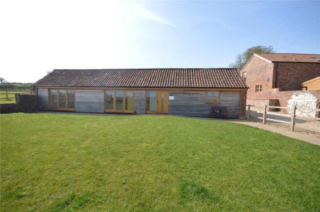 2 bed property, in Blackmore Lane, £375,000
