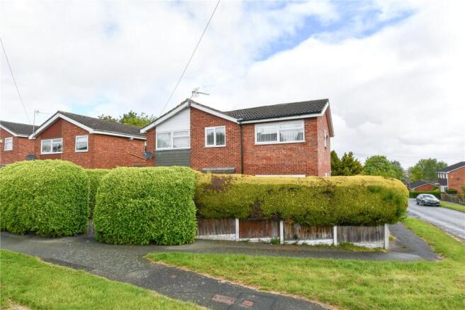 4 bed property, in Kylemore Drive, £350,000