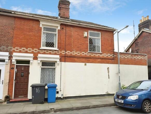 4 bed property, in Elliott Street, £164,995