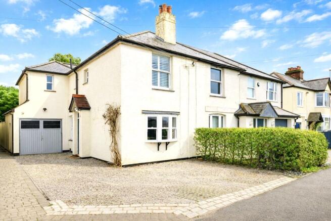 3 bed property, in Penn Road, £650,000