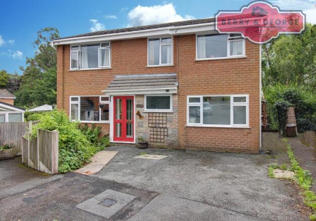 6 bed property, in Ffordd Hengoed, £375,000