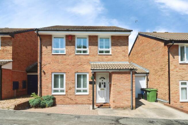 3 bed property, in Windmill Lane, £425,000
