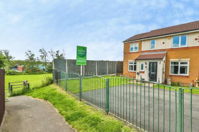 4 bed property, in Malthouse Road, £270,000