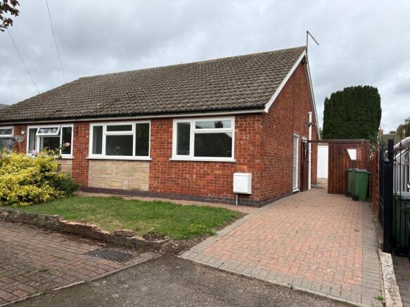 2 bed property, in Nursery Close, £230,000