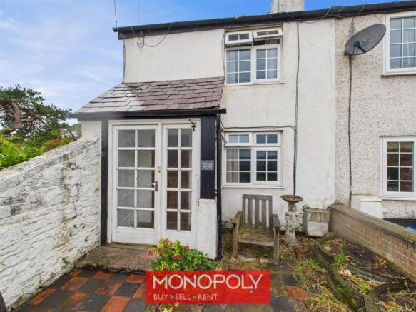 3 bed property, in The Green, £130,000