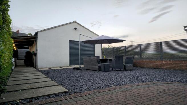 3 bed property, in Brierley Road, £280,000