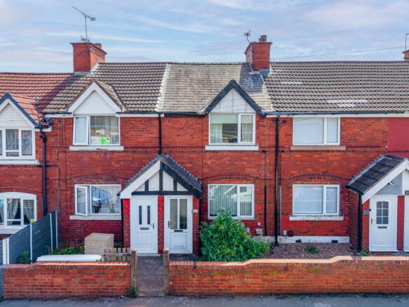 2 bed property, in Morrell Street, £85,000