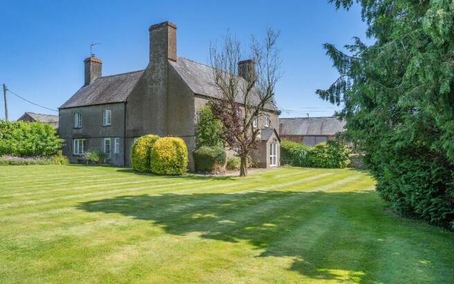 4 bed property, in New House Farm, £1,750,000