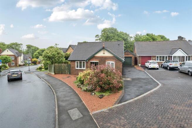 2 bed property, in The Parklands, £340,000