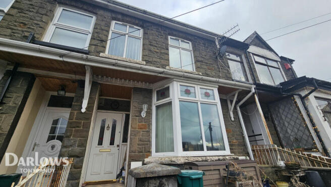 3 bed property, in Tonypandy CF40 2, £130,000