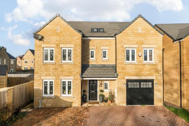 6 bed property, in Duncombe Grove, £750,000