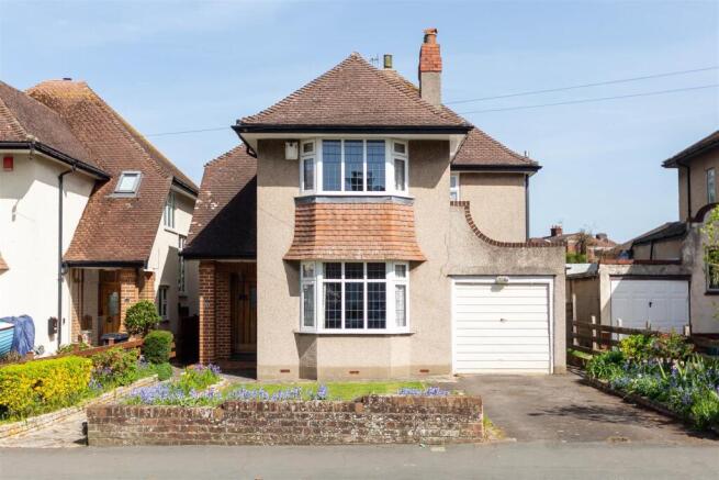 4 bed property, in Coombe Lane, £860,000