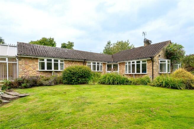 3 bed property, in The Dell, £695,000