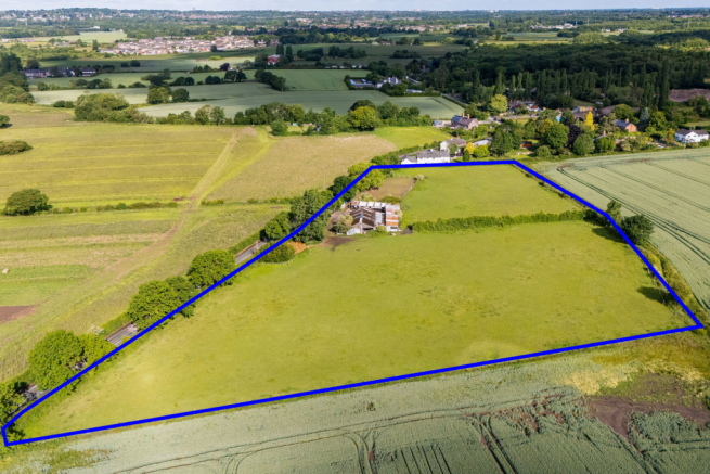 Land, in New Farm Livery, £300,000