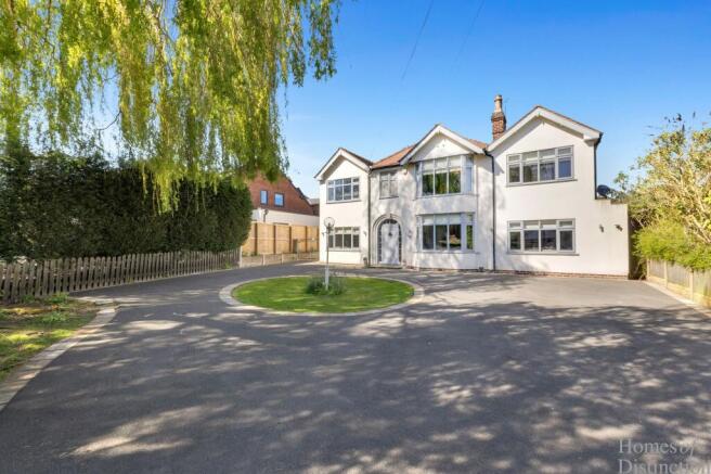 5 bed property, in Moss Road, £1,475,000