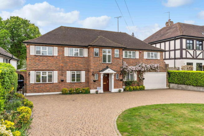 6 bed property, in Mymms Drive, £2,250,000