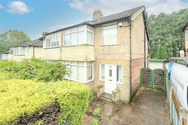 3 bed property, in Vesper Road, £290,000