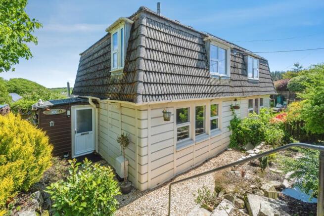 3 bed property, in Woodville Avenue, £160,000