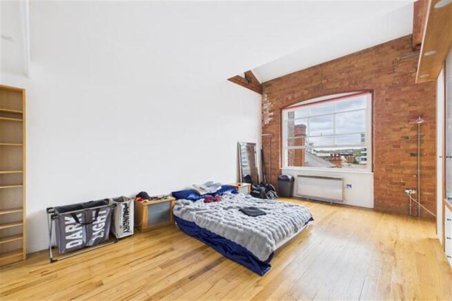 2 bed property, in Zinc Building, £230,000