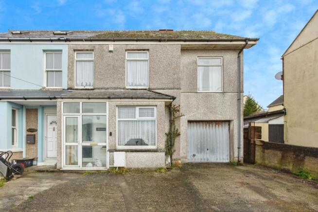 3 bed property, in Penwerris, £240,000