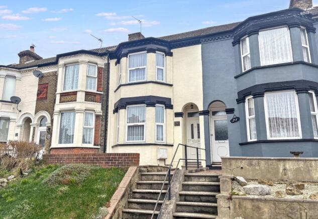 4 bed property, in Buckland Avenue, £270,000