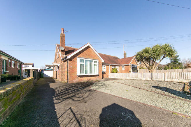 2 bed property, in No. 84 Garstang Road West, £199,950