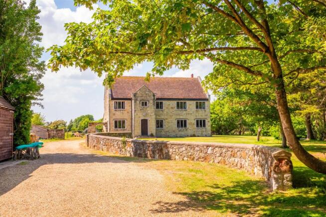 4 bed property, in Yafford, £1,395,000