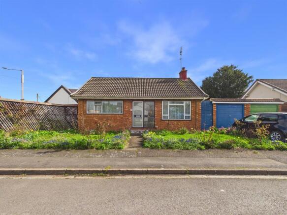 2 bed property, in Old Forge Gardens, £385,000