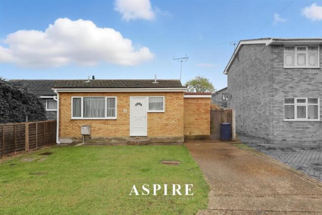 3 bed property, in Kent Avenue, £290,000