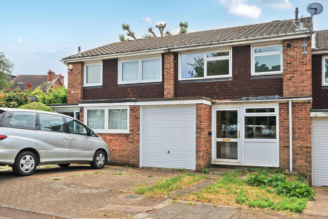 3 bed property, in St. Peters Gardens, £550,000