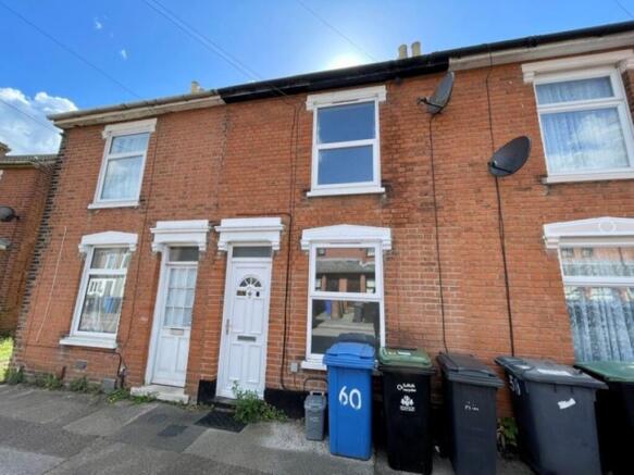 2 bed property, in 60 Cullingham Road, £90,000