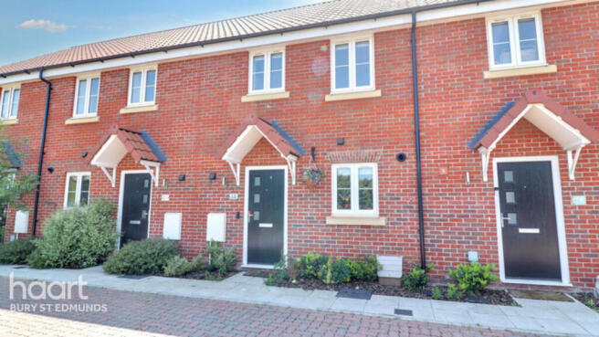 3 bed property, in Long Gilberts Road, £270,000