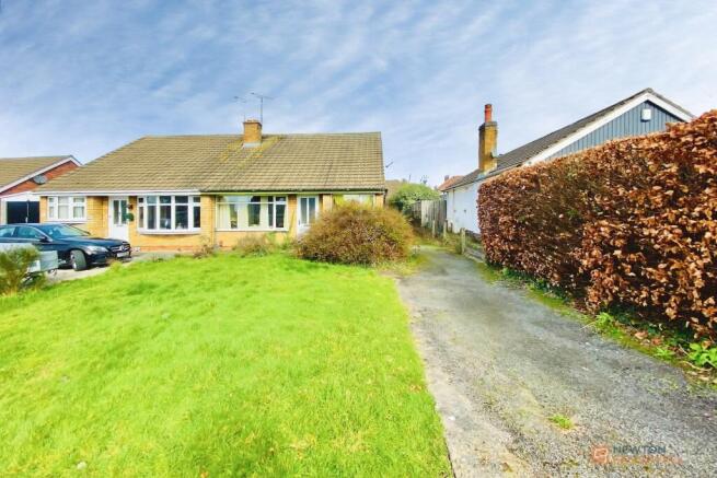3 bed property, in Hat Road, £230,000