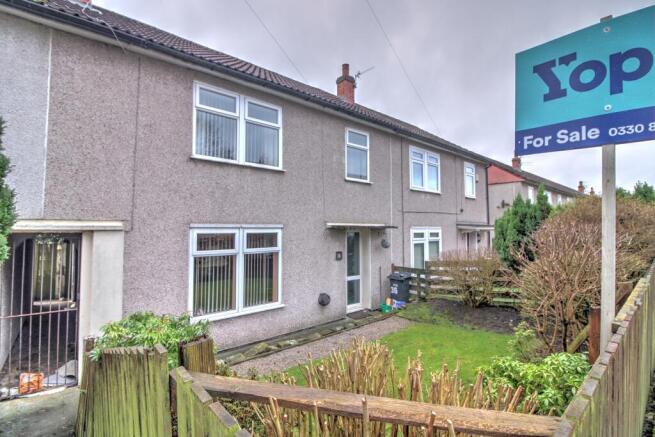 3 bed property, in Dunsop Drive, £130,000
