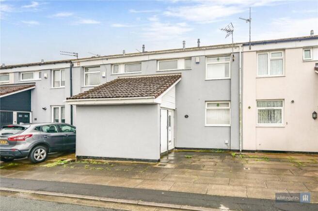 3 bed property, in Woodfarm Hey, £135,000
