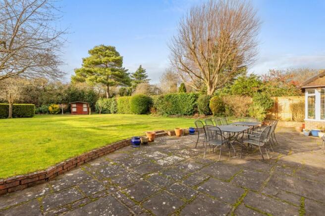 5 bed property, in Walkwood Rise, £1,425,000
