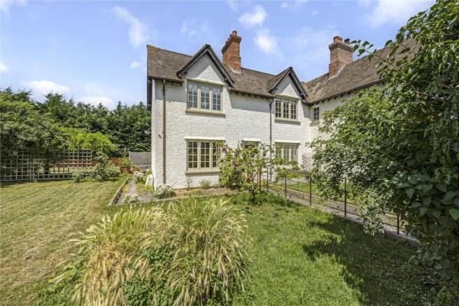 3 bed property, in Blacksmiths Lane, £550,000