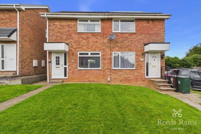 2 bed property, in Scafell Place, £155,000