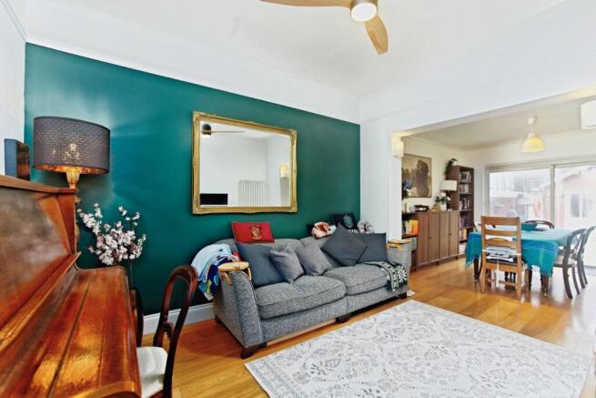 4 bed property, in Roche Road, £650,000