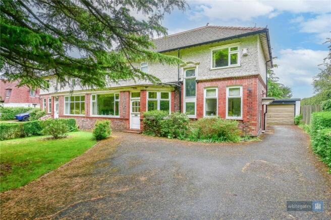 4 bed property, in Central Avenue, £650,000